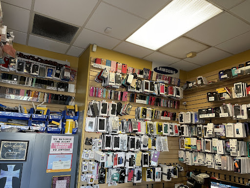 CRACKED SCREENS iPHONE & SAMSUNG Repair CENTER