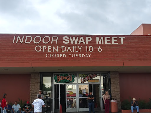 Valley Indoor Swap Meet - Pomona