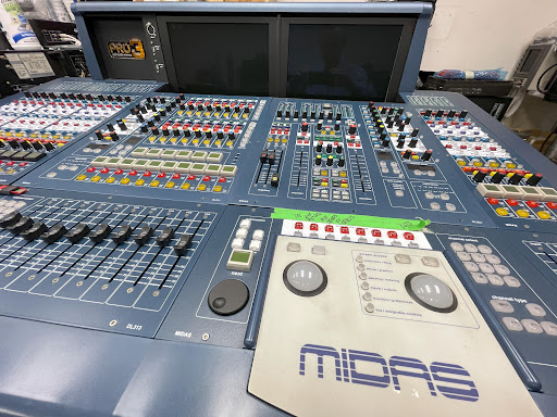 Digitron - Repair of Projector, Mixing Console, PTZ, Camera, Stage Light, Amplifier, Keyboard, Medical & Industrial Equipment