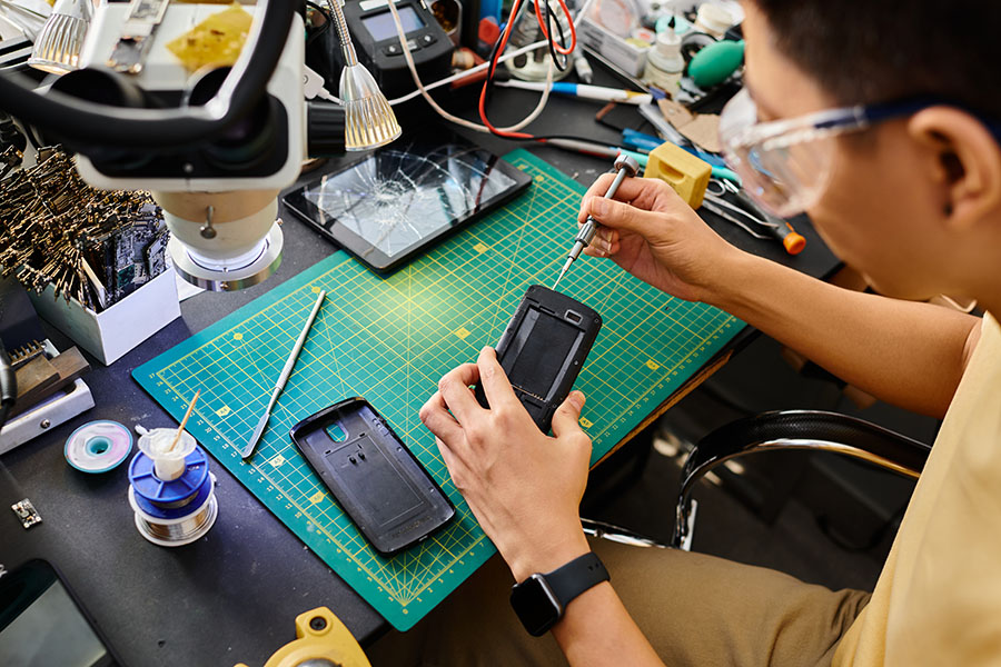 Phone Repair Hialeah | Mizz Phone Repair Mobile we come to you. 1 Reparación de Teléfonos en Hialeah | Mizz Phone Repair, servicio móvil a domicilio